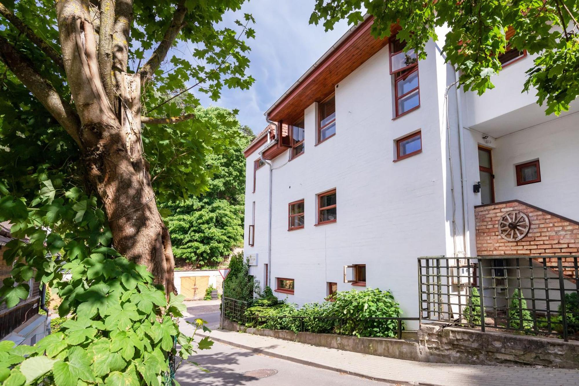 House Of Sun Bed & Breakfast VNO Exterior photo